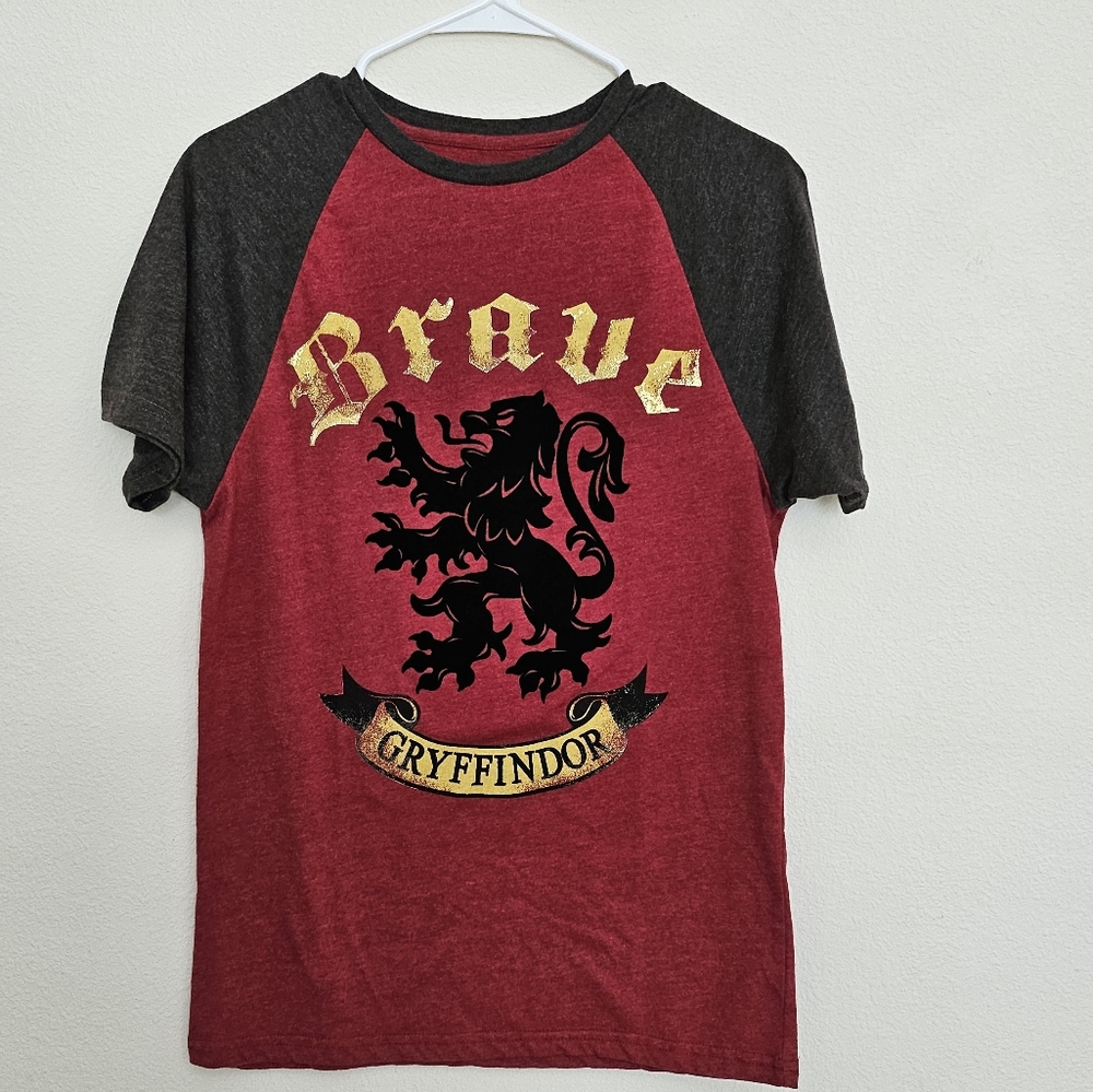 NWOT - Gryffdor Tee Shirt Adult S /Y XXL